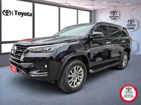 TOYOTA HILUX SW4 2.7 VVT-i FLEX SRV 7L 4X2 AUTOMÁTICO